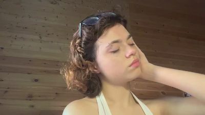 ElainaSynnott live cam on Cam4