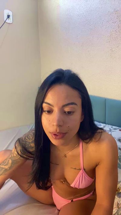 Elamesma_ live cam on Cam4