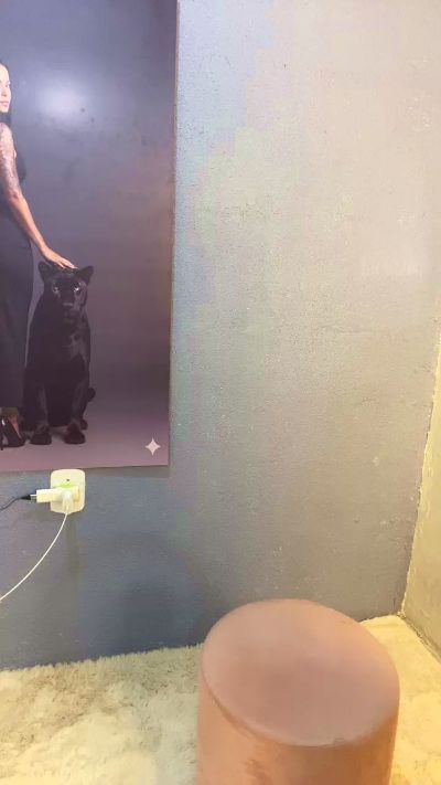 Elamesma_ live cam on Cam4