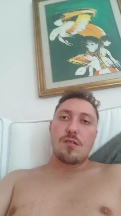 Elbaffojoven live cam on Cam4