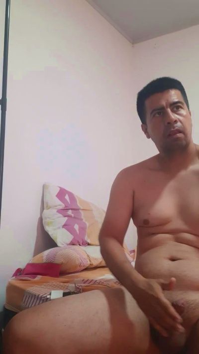 Elbuenon88 live cam on Cam4