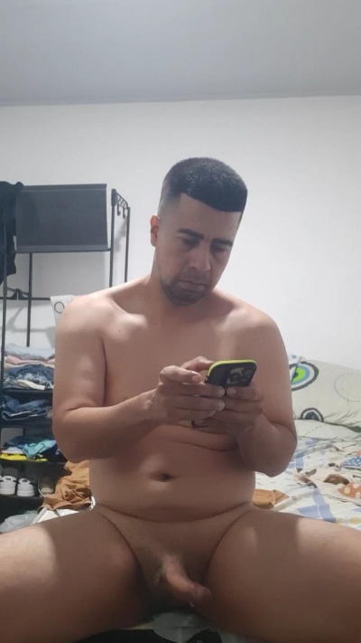 Elbuenon88 live cam on Cam4