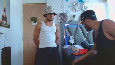Elchino22xxl live cam on Cam4
