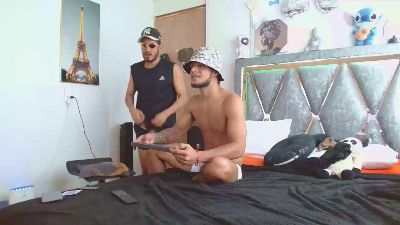 Elchino22xxl live cam on Cam4