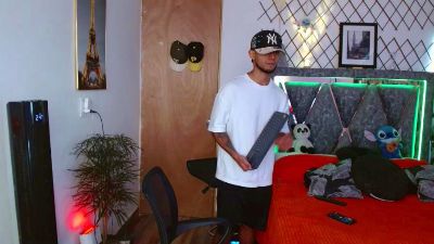 Elchino22xxl live cam on Cam4