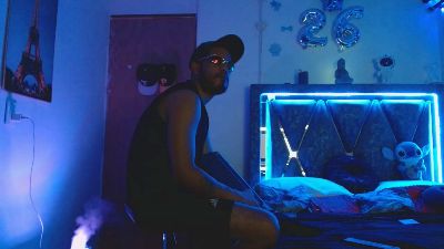 Elchino22xxl live cam on Cam4