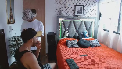 Elchino22xxl live cam on Cam4