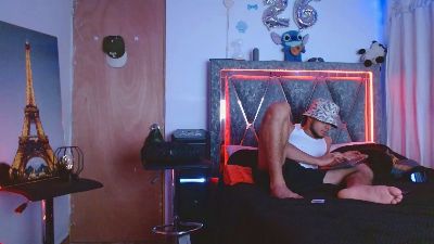 Elchino22xxl live cam on Cam4