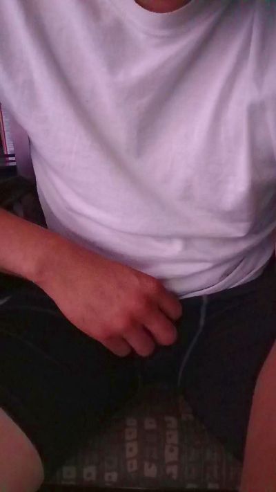 Elchulo666 live cam on Cam4