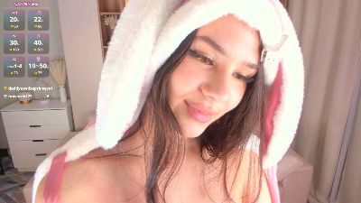 EleanoraMarton live cam on Cam4