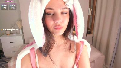 EleanoraMarton live cam on Cam4