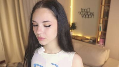 EleanoraMarton live cam on Cam4