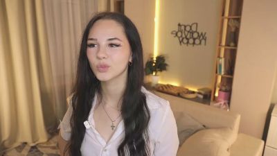 EleanoraMarton live cam on Cam4