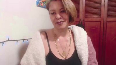 Elektra_momy live cam on Cam4