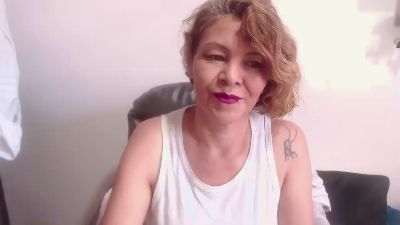 Elektra_momy live cam on Cam4