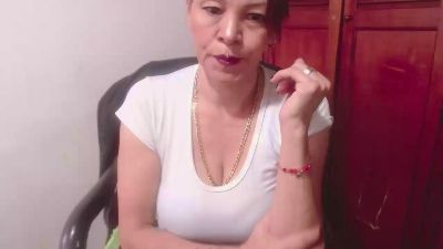 Elektra_momy live cam on Cam4