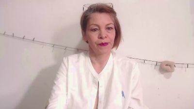 Elektra_momy live cam on Cam4