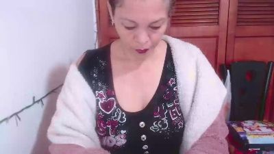 Elektra_momy live cam on Cam4