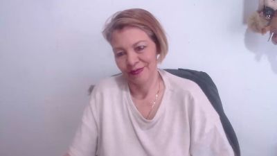 Elektra_momy live cam on Cam4