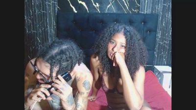 ElenaCartero live cam on Cam4