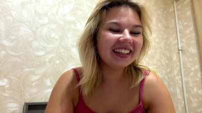 ElenaRewis live cam on Cam4