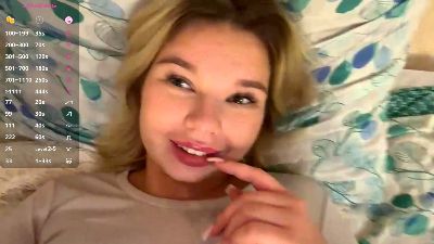 ElenaRewis live cam on Cam4