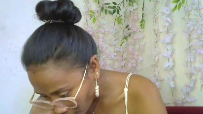 ElenaVibe2 live cam on Cam4