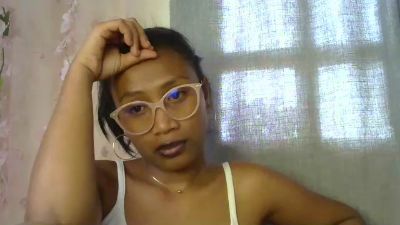ElenaVibe2 live cam on Cam4