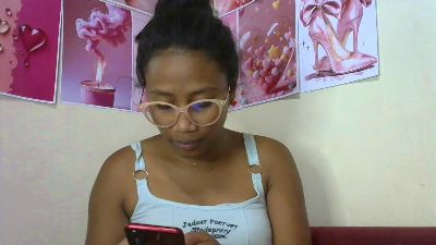 ElenaVibe2 live cam on Cam4