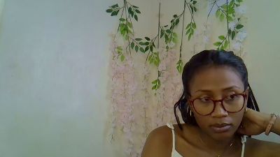 ElenaVibe live cam on Cam4