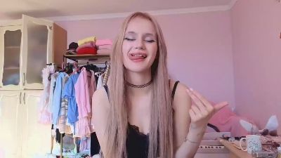 EleneLambie live cam on Cam4