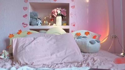 EleneLambie live cam on Cam4
