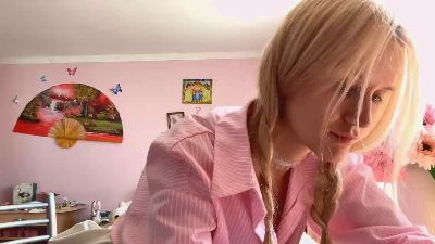 EleneLambie live cam on Cam4