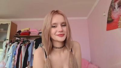 EleneLambie live cam on Cam4