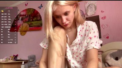 EleneLambie live cam on Cam4