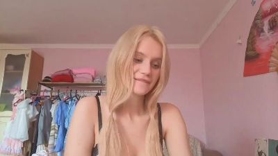EleneLambie live cam on Cam4