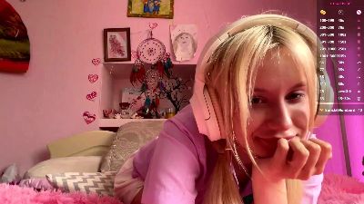 EleneLambie live cam on Cam4
