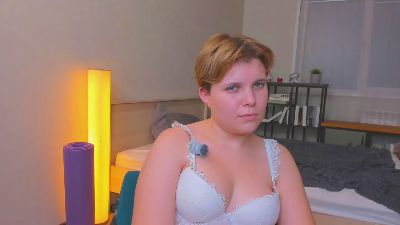EleneRieffer live cam on Cam4