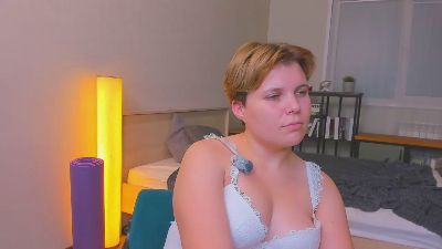 EleneRieffer live cam on Cam4