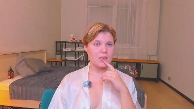 EleneRieffer live cam on Cam4