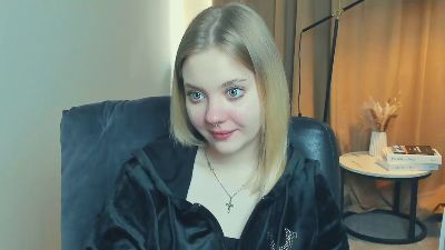 ElfriedaMcclees live cam on Cam4