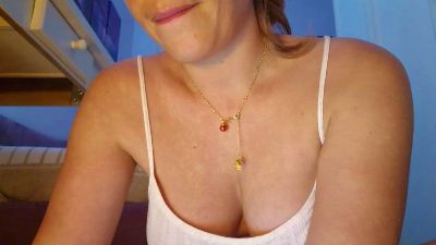 Eli24love live cam on Cam4