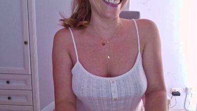 Eli24love live cam on Cam4