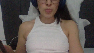EliGds2024 live cam on Cam4