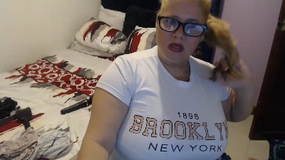 EliTaylor live cam on Cam4