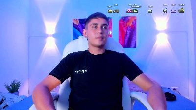 ElianCruz live cam on Cam4