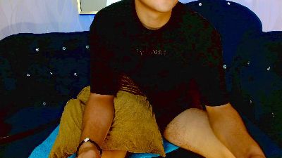 ElianCruz live cam on Cam4