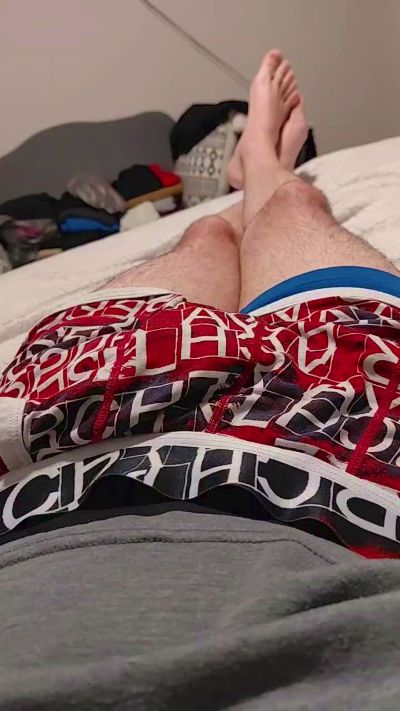 Elieser85 live cam on Cam4