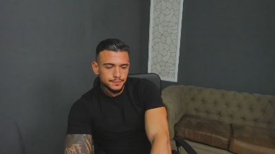 ElijahThorne live cam on Cam4