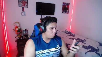 Elimanuel live cam on Cam4